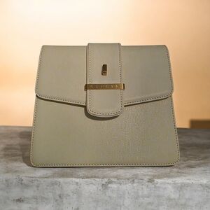 Carlyn Crossbody Bag With 2 Straps - NWOT